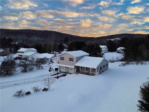 112 Central Dr, Oneonta, NY, 13820-3628 | Card Image