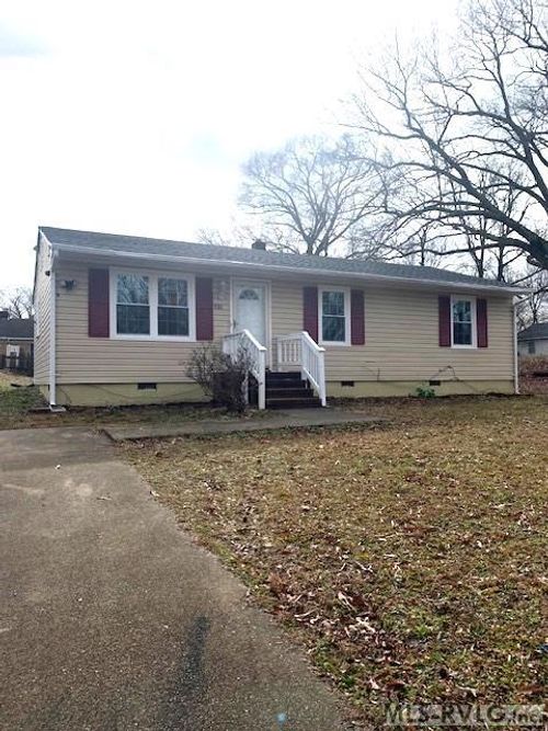 721 Parham St, Emporia, VA, 23847-1366 | Card Image