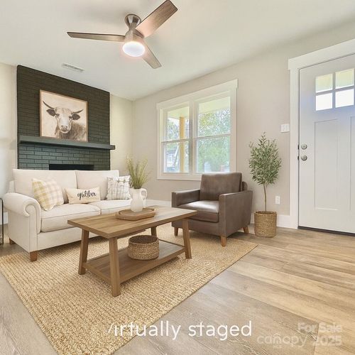 9 Walter St, Stony Point, NC, 28678-9570 | Card Image