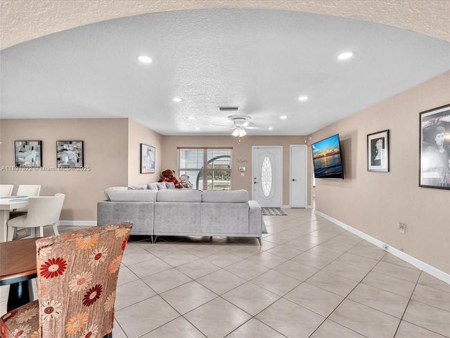 8970 Johnson St, House other with 3 bedrooms, 2 bathrooms and null parking in Pembroke Pines FL | Image 11