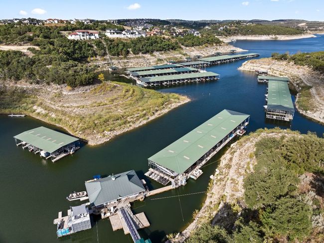 Rough Hollow Yacht Club. | Image 31