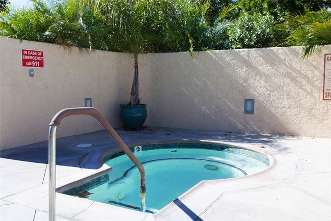 Here you can relax in the community spa | Image 37