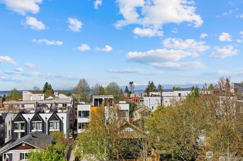 b-6032 42nd Ave Sw, Seattle, WA, 98136-1610 | Card Image