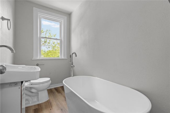 1238 Church Ave, House other with 2 bedrooms, 1 bathrooms and 1 parking in Mc Kees Rocks PA | Image 21