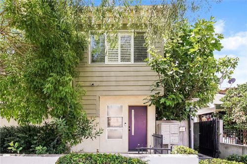 1002 Leighton Ave, Los Angeles, CA, 90037-1612 | Card Image