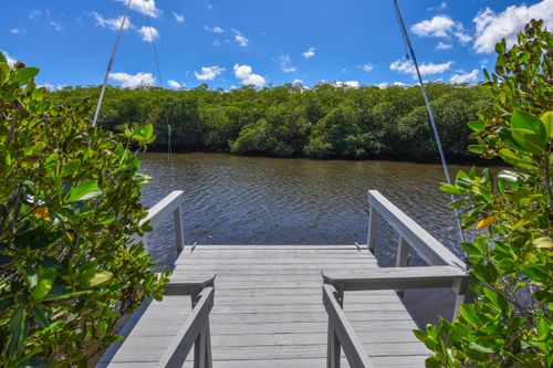 950 S Kanner Hwy, Stuart, FL, 34994-3709 | Card Image