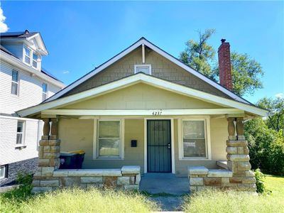 4237 Virginia Street, House other with 3 bedrooms, 2 bathrooms and null parking in Kansas City MO | Image 1