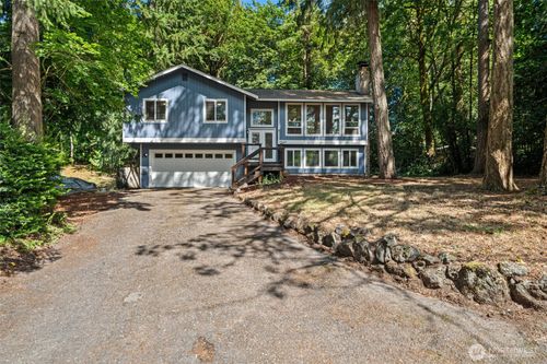 7540 Grahns Ln Ne, Bremerton, WA, 98311-9406 | Card Image