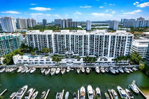 819-3029 Ne 188th St, Aventura, FL, 33180 | Card Image