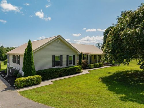 558 Bonds Rd, Chickamauga, GA, 30707-3950 | Card Image