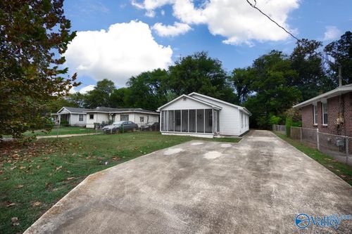 216 Stone Street Nw, Huntsville, AL, 35805 | Card Image