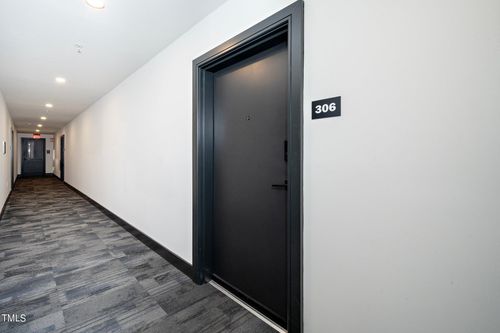 apt-306-615 W Peace St, Raleigh, NC, 27605-1981 | Card Image