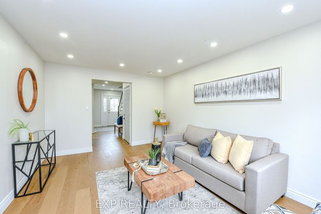 117 Harold St, House attached with 5 bedrooms, 3 bathrooms and 1 parking in Brampton ON | Image 11
