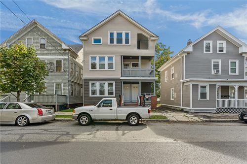 2-207 Oakland Ave, Providence, RI, 02908-3659 | Card Image