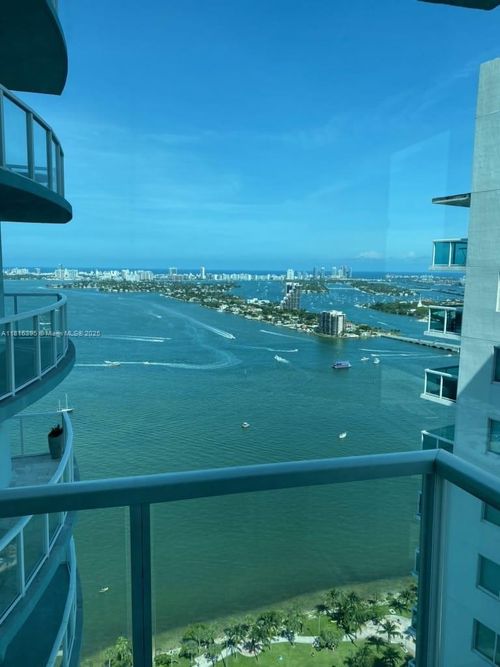 apt-3803-1900 N Bayshore Dr, Miami, FL, 33132-3020 | Card Image