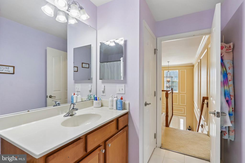 Residential in MAYS LANDING 3