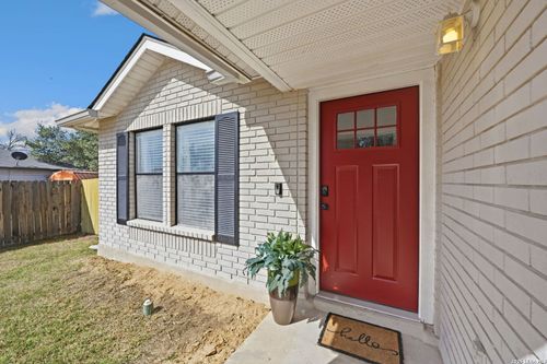 8217 Laurel Bnd, San Antonio, TX, 78250-3611 | Card Image
