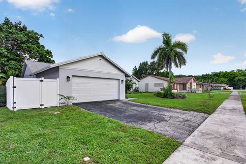 4950 Sw 11th Cir, Margate, FL, 33068-4056 | Card Image