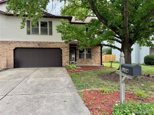 1634 Progress Ln, Belleville, IL, 62221-6708 | Card Image