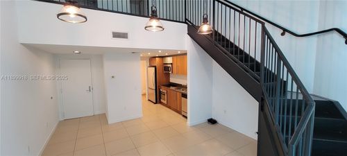 apt-1004-300 S Biscayne Blvd, Miami, FL, 33131-5359 | Card Image