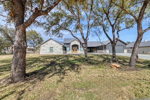 1450 Mountain Valley Dr, Concan, TX, 78838 | Card Image