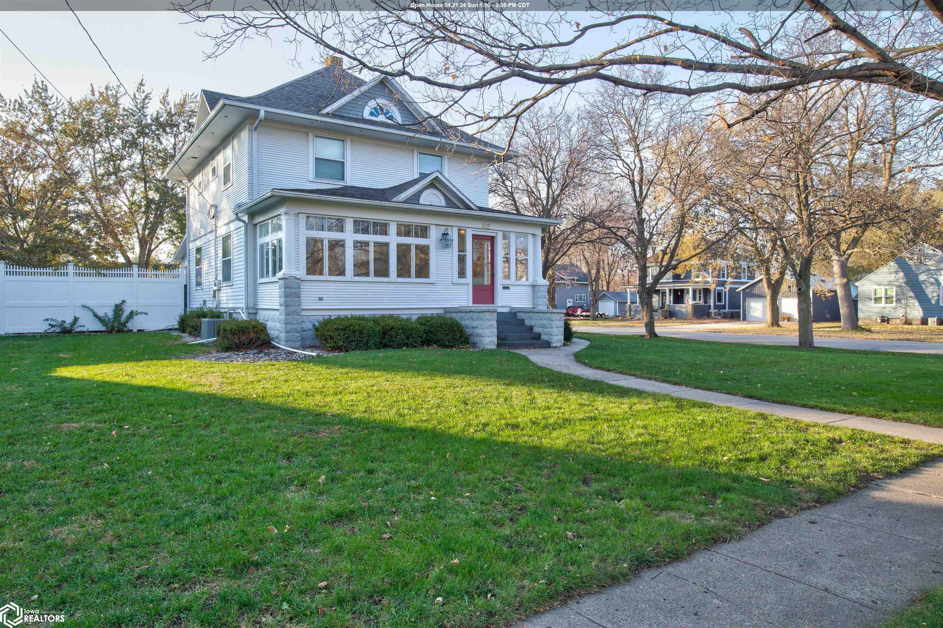 Taft St, Humboldt, IA 50548