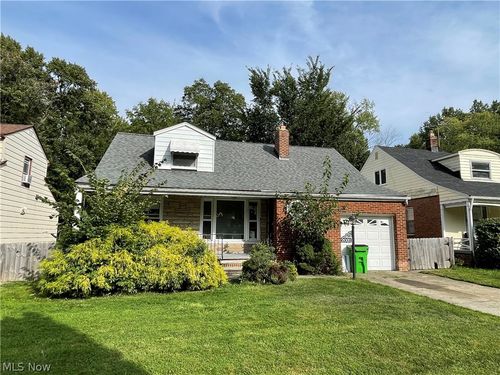 2031 Wrenford Rd, South Euclid, OH, 44121-3150 | Card Image