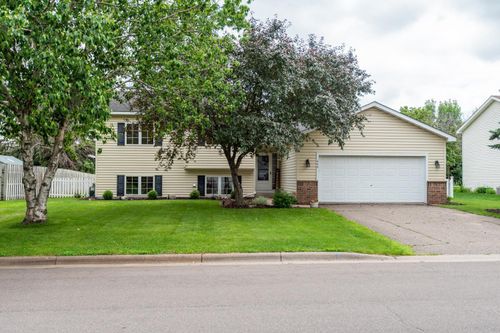 448 Tuttle Dr, Hastings, MN, 55033-8818 | Card Image