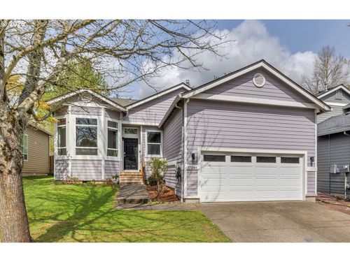 17261 Sw Greengate Dr, Sherwood, OR, 97140-6949 | Card Image