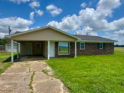 1300 Maplewood St, Clarksdale, MS, 38614-3300 | Card Image