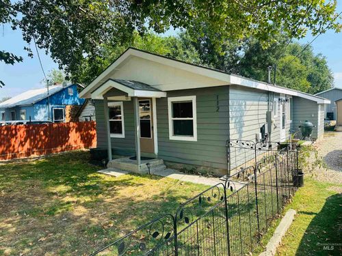 112 S 2nd Ave W, Marsing, ID, 83639-5146 | Card Image