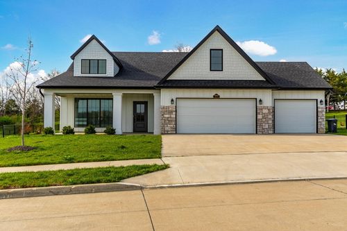4611 Stone Mountain Pkwy, COLUMBIA, MO, 65201-2985 | Card Image