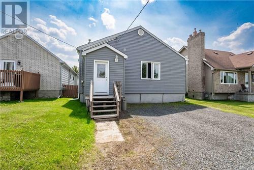39 Vaughan Ave, Capreol, ON, P0M1H0 | Card Image