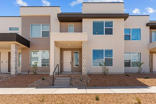 895 W Boxthorn Dr, St. George, UT, 84790-2896 | Card Image