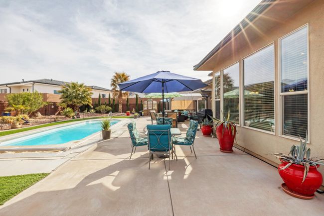 looking east patio and pool | Image 36