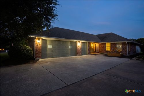 2101 Chisholm Trl, Salado, TX, 76571-5473 | Card Image