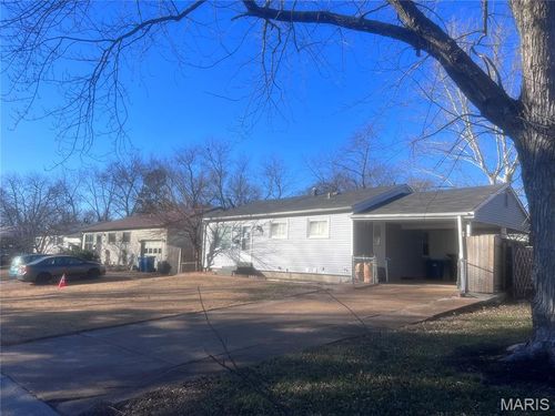 2675 Dunhill Dr, Maryland Heights, MO, 63043-1214 | Card Image
