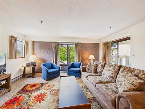 3b07-133 E Mountain Rd, Killington, VT, 05751-9615 | Card Image
