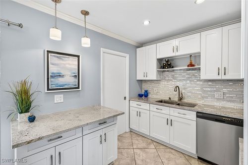 apt-h31-788 Park Shore Dr, NAPLES, FL, 34103-3769 | Card Image