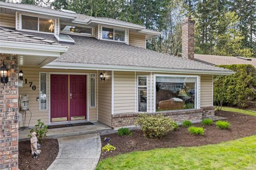 1170 Clubhouse Dr, Qualicum Beach, BC, V9K1C4 | Card Image