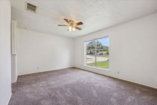 903 Pack Saddle Pass, House other with 3 bedrooms, 2 bathrooms and null parking in Round Rock TX | Image 13