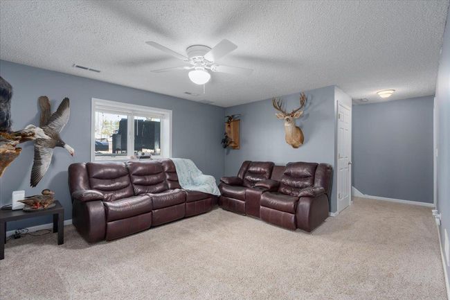 18-Family Room.jpg | Image 17