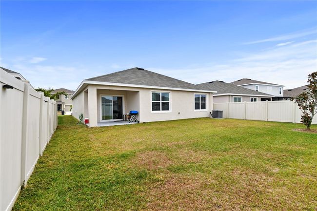 17019 Avon Dive Lane, House other with 4 bedrooms, 2 bathrooms and null parking in WIMAUMA FL | Image 6