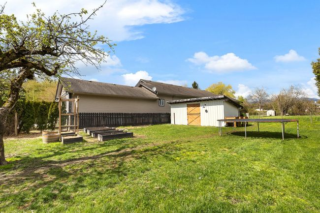 42739 Yarrow Central Road, House other with 3 bedrooms, 1 bathrooms and 6 parking in Yarrow BC | Image 31