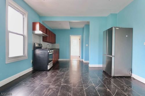 255 Magnolia Ave, Elizabethport, NJ, 07206-1918 | Card Image