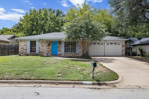 2702 Buffalo Dr, Arlington, TX, 76013-1212 | Card Image