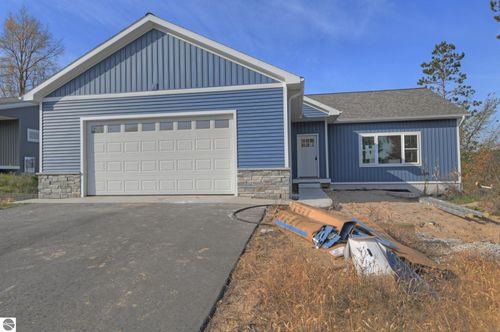 1362 Nightingale Ln, Kingsley, MI, 49649-9297 | Card Image