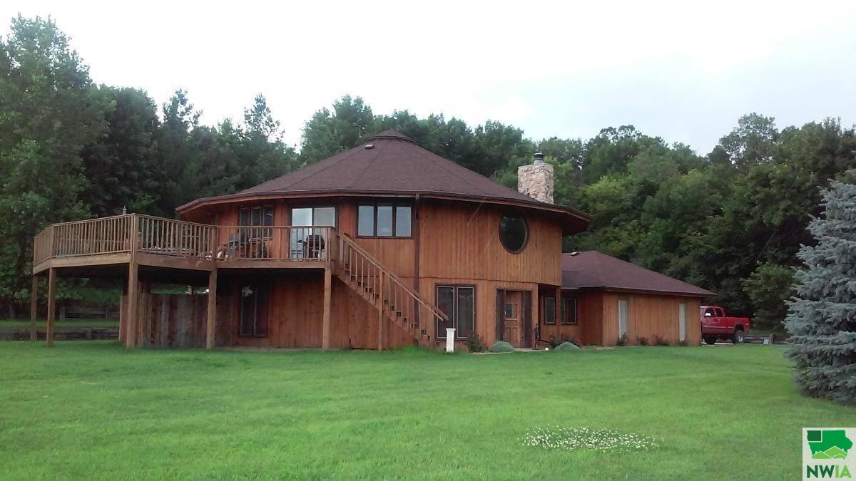 Military Rd, Sioux City, IA 51103