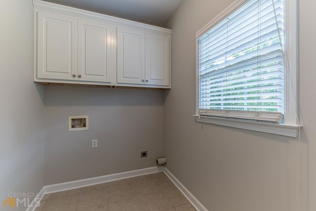 1008 Maple Creek Dr, House other with 5 bedrooms, 3 bathrooms and null parking in Loganville GA | Image 36