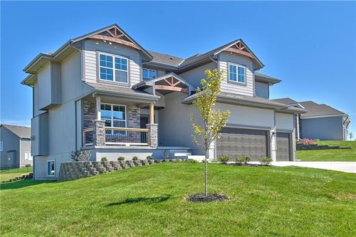 6122 Lewis Dr, Shawnee, KS, 66226-3618 | Card Image